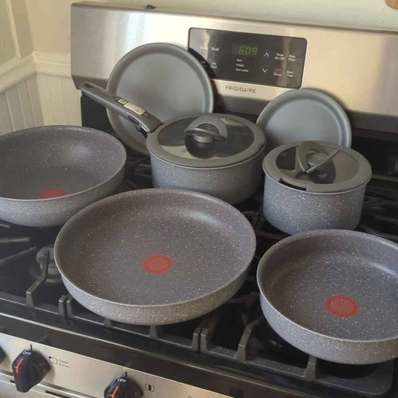 Non-Stick Gray Cookware Set - Picture 1 of 7